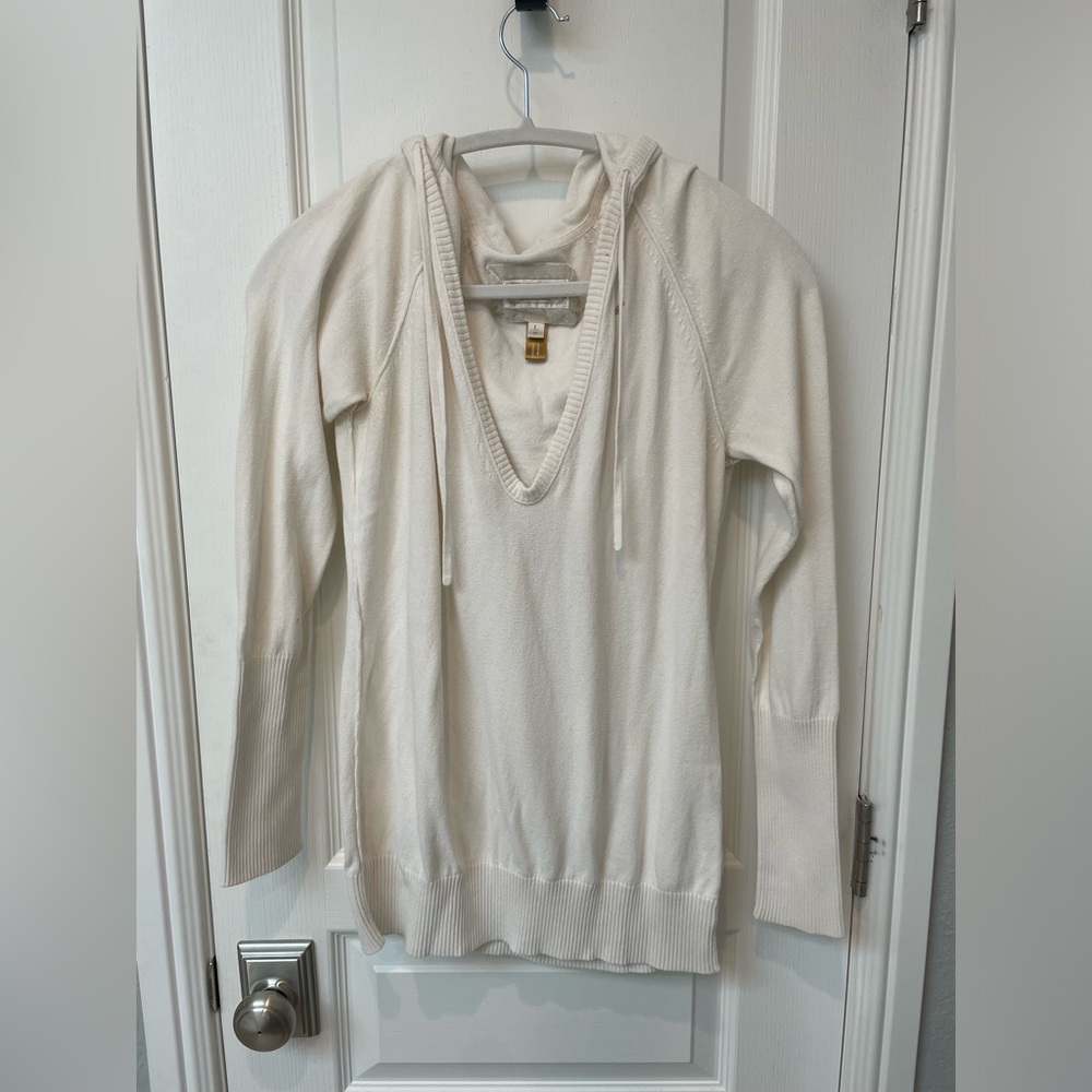 American Eagle Outfitters Fitted Sweater With Hood Size L